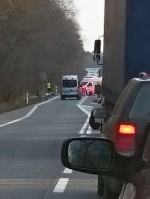 Motocykl zderzył się z volkswagenem na ul. Strzeleckiej