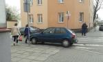 Kierowca bez uprawnień potrącił dziecko na pasach