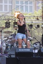 Gwiazdy rocka na błoniach PO. Trwa "Rock Opole 2015".