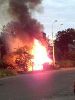 Na Zaodrzu spłonął drewniany garaż