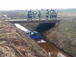Samochód wjechał do rzeki, nie żyje 41-letni kierowca