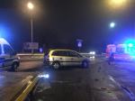 Zderzenie opla i nissana. Jedna osoba ranna.