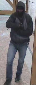 Ten mężczyzna napadł na bank w Strzelcach Opolskich