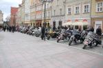 Motocykliści spotkali się na tradycyjnym "jajeczku" na opolskim rynku