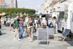 Pyszne święto na Placu Kopernika. Trwa FoodFest - Festiwal Food Trucków. 