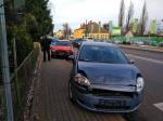 Kolizja w Kędzierzynie-Koźlu, uszkodzone 3 pojazdy