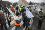 Blokada drogi w Czarnowąsach trwa. Będzie petycja do wiceministra Jakiego.