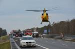 Wypadek na autostradzie A4. W akcji śmigłowiec LPR.