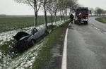 Trudne warunki i prędkość przyczyną dachowania w Kuniowie