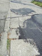 Lewin Brzeski: cząstkowy remont drogi nie zadowolił mieszkańców