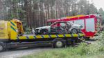Zwłoki w spalonym pod Praszką samochodzie
