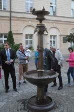 Końskie poidło stanęło przed opolskim ratuszem