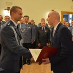 Nowi policjanci zaprzysiężeni, doświadczeni uhonorowani