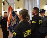 Nowi policjanci zaprzysiężeni, doświadczeni uhonorowani