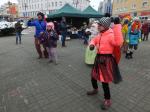 Taneczny korowód na początek obchodów Światowego Dnia Zespołu Downa