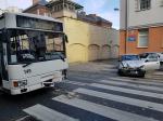 Na ul. Sądowej autobus zderzył się z osobówką
