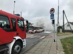 Pożar autobusu MZK na ulicy Tysiąclecia. Skrzyżowanie Częstochowska - Tysiąclecia zablokowane
