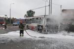 Pożar autobusu MZK na ulicy Tysiąclecia. Skrzyżowanie Częstochowska - Tysiąclecia zablokowane