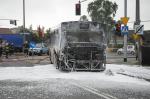 Pożar autobusu MZK na ulicy Tysiąclecia. Skrzyżowanie Częstochowska - Tysiąclecia zablokowane