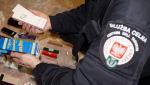 Funkcjonariusze KAS zarekwirowali prawie 1800 podrabianych perfum