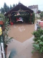 Blisko 80 strażaków odpompowywało wodę po ulewie w Rusocinie (pow. nyski)