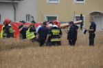 Śmigłowiec runął na pole w Domecku. 2 osoby nie żyją 