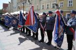 Policjanci przemaszerowali na rynek z okazji swojego święta