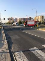 Zderzenie osobówki z busem na skrzyżowaniu Pużaka z Sosnkowskiego. Są ranni