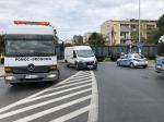 Kolizja na ulicy Luboszyckiej. Pociąg towarowy uderzył w busa dostawczego