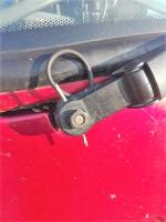 Przerdzewiałe elementy, dziury na wylot - takim autobusem dzieci miały jechać na wycieczkę