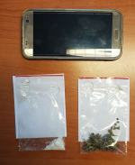 Narkotykowa "dziupla" w garażu, a za nim uprawa konopi