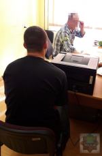 Znieważali obcokrajowca i ukradli mu auto - zostali zatrzymani