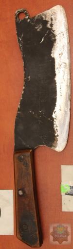 Mierzył z broni do policjantów, został obezwładniony i zatrzymany