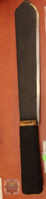 Mierzył z broni do policjantów, został obezwładniony i zatrzymany