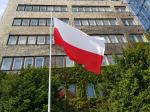 Przed Urzędem Wojewódzkim uroczyście wzniesiono flagę Polski