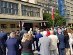 Przed Urzędem Wojewódzkim uroczyście wzniesiono flagę Polski