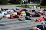 Plac Jana Pawła II opanowali miłośnicy JOGI