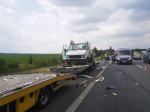 Samochód ciężarowy wjechał w lawetę z kamperem. Zablokowany odcinek A4 w kierunku Katowic