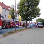 Zauważył pożar mieszkania w budynku wielorodzinnym