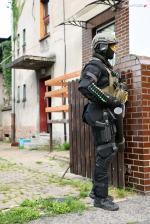 Zwęglone zwłoki pod Strzelcami Opolskimi. Policja zatrzymała 3 osoby