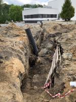 Wypadek podczas prac w wykopie. Mężczyzna przysypany ziemią