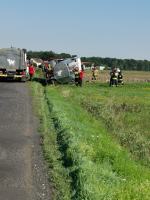 Grodzisko. Cysterna z mlekiem przewróciła się na bok