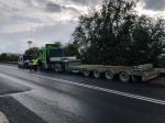 Ciężarówka, dostawczy Fiat i osobówka zderzyły się na wiadukcie w Opolu. Są utrudnienia