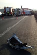 Śmigłowiec LPR lądował na opolskim odcinku A4. Ranny zakleszczony w pojeździe