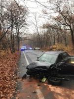 18-latek wpadł w poślizg. Dwie osoby ranne 