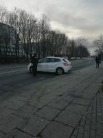 Auto bez kierowcy zablokowało ruch drogowy 