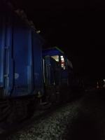 Komprachcice: auto wjechało pod pociąg, w środku podróżowały 4 osoby