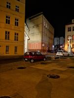 Mieszkańcy skarżą się na parkujących niezgodnie z przepisami na placu św. Sebastiana