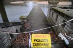 Pomosty na Wyspie Bolko w opłakanym stanie. Miasto ustawiło "zakaz wstępu"