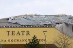 Porywisty wiatr uszkodził dach Teatru im. Jana Kochanowskiego w Opolu